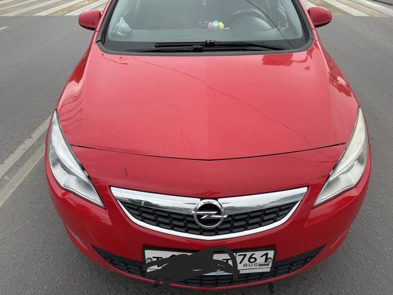 В Новочеркасске водительница Opel сбила двух женщин на пешеходном переходе