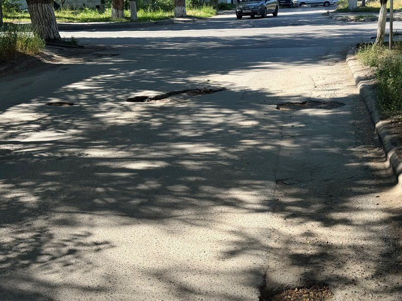 Жители улицы Мичурина просят администрацию и депутата обратить внимание на состояние дороги