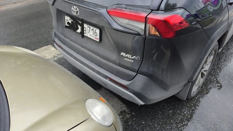 На повороте с Мацоты на Харьковское шоссе Matiz догнал RAV4