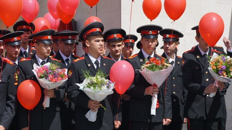 В Новочеркасском суворовском военном училище МВД прошел последний звонок