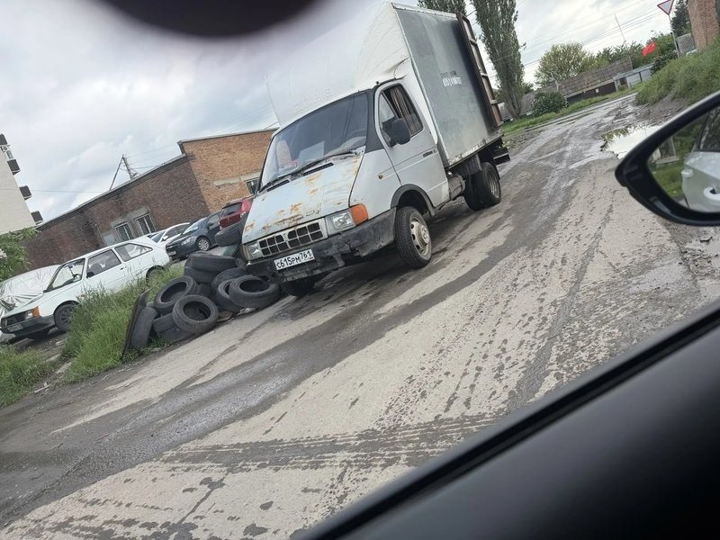 На улице Визирова, 13 обнаружили стихийную свалку, информацию передали в инспекцию