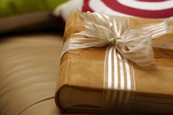 Новочеркасцы смогут подарить библиотеке книги