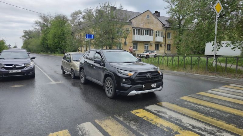На повороте с Мацоты на Харьковское шоссе Matiz догнал RAV4