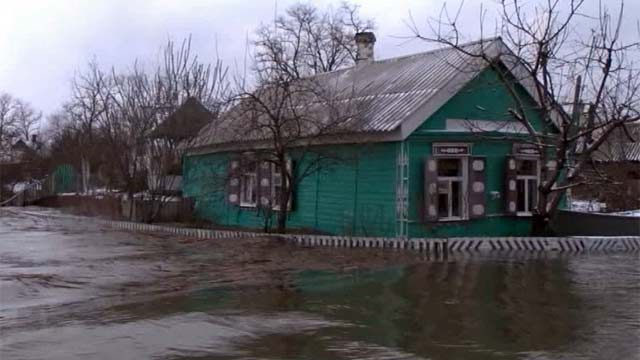 Пострадавшие от паводка в Ростовской области получат компенсации