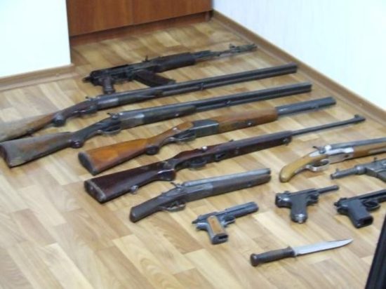 У жителя Новочеркасска дома был обнаружен склад оружия