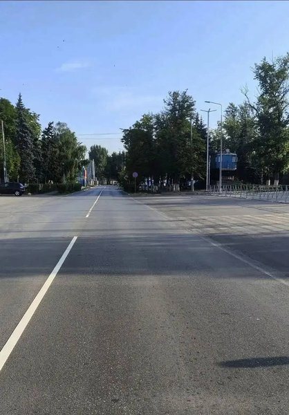 В Новочеркасске продолжается ремонт дорог и обновление разметки
