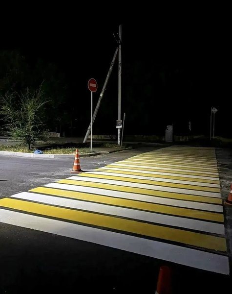В Новочеркасске продолжается ремонт дорог и обновление разметки