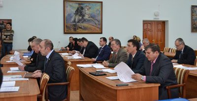 Городские дороги в очередной раз пообещали привести в порядок