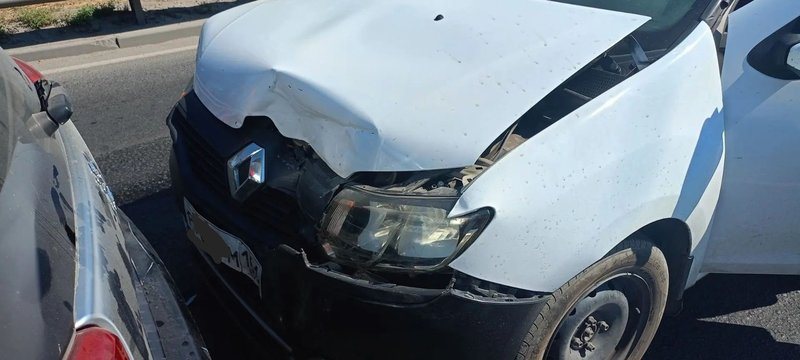 На спуске Герцена в Новочеркасске после ДТП образовалась серьёзная пробка