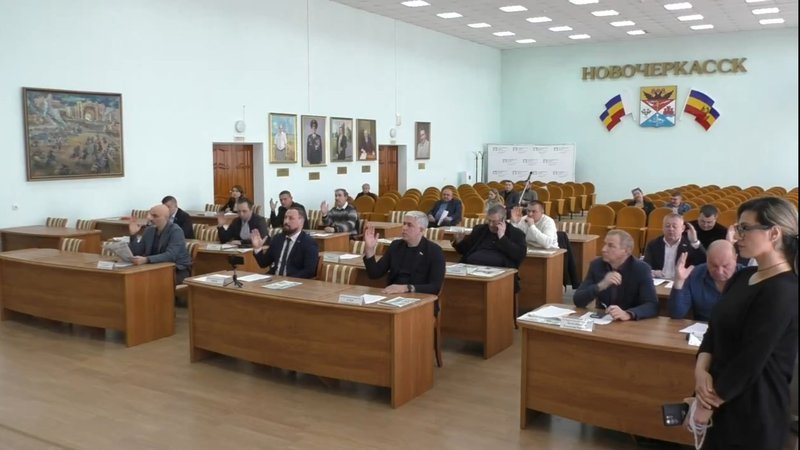 Директор департамента ЖКХ Денис Всеволожский не явился на заседание комиссии Городской Думы