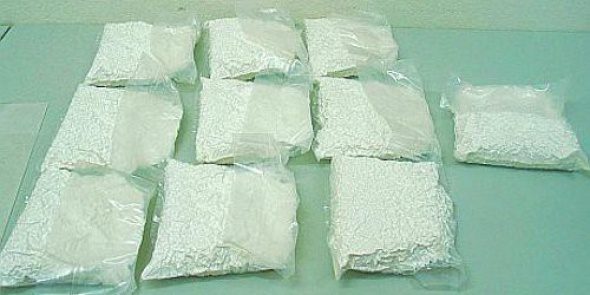 Два жителя Новочеркасска задержаны за торговлю наркотиками и хранение оружия