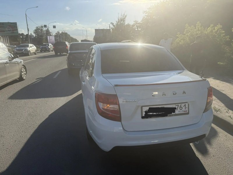 На Баклановском проспекте невнимательный водитель стал причиной ДТП с несколькими автомобилями