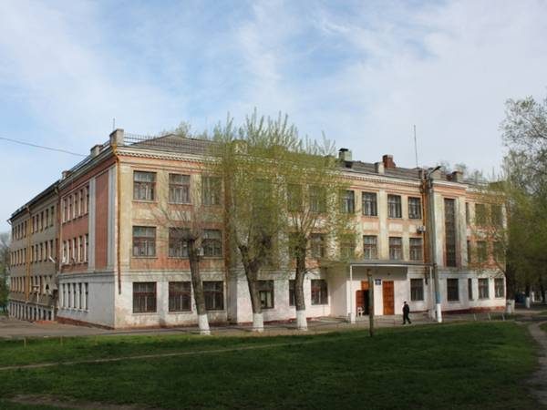 В Новочеркасске старшеклассница найдена дома повешенной