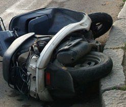 В Новочеркасске мотоциклист погиб на трассе после ДТП