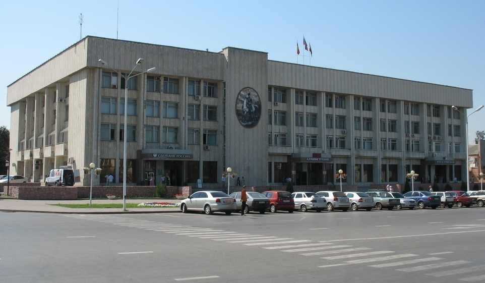 У новочеркасского мэра осталось шесть замов