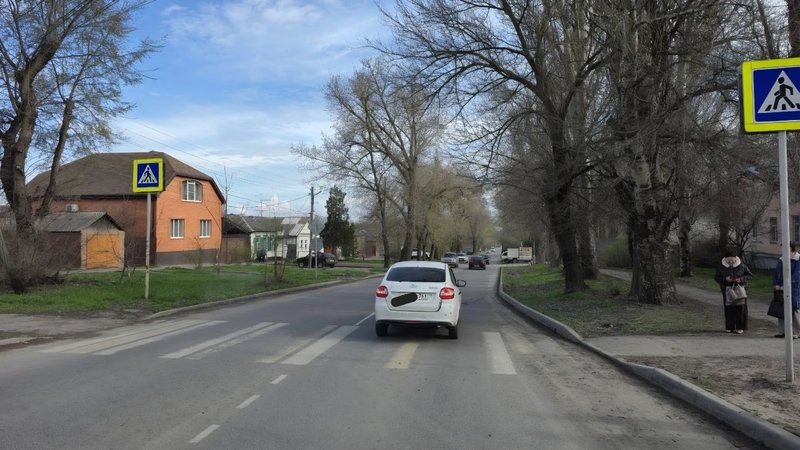 На Первомайской и Троицкой на пешеходном переходе сбили 11-летнего школьника