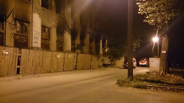 В Новочеркасске горел бывший завод