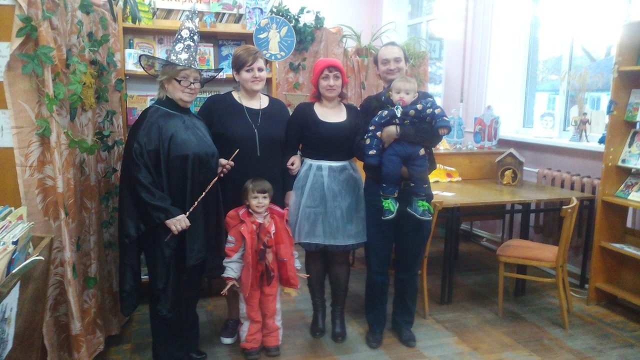 В Новочеркасске школьники лазили в баллон с «червями»