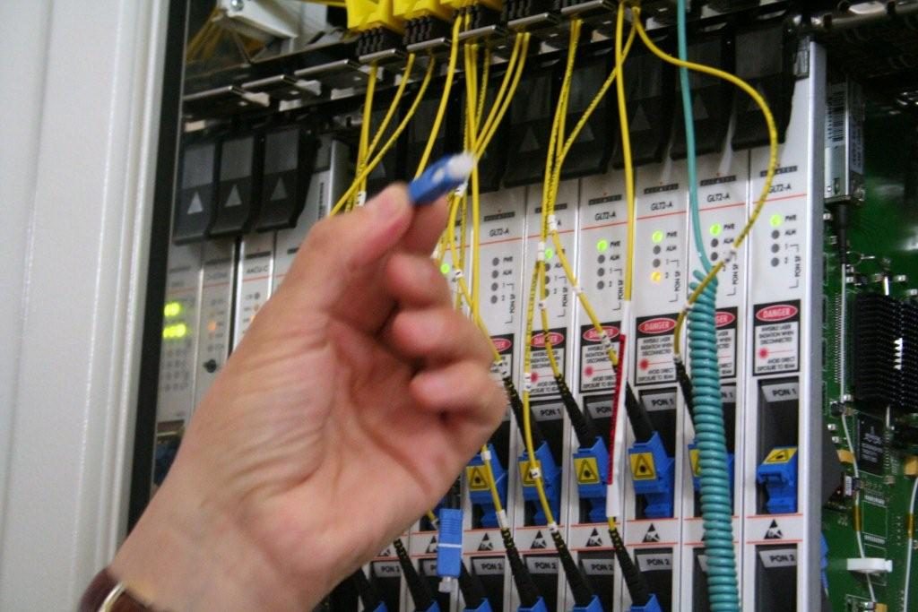 В домах новочеркасцев появится гигабитный оптический интернет