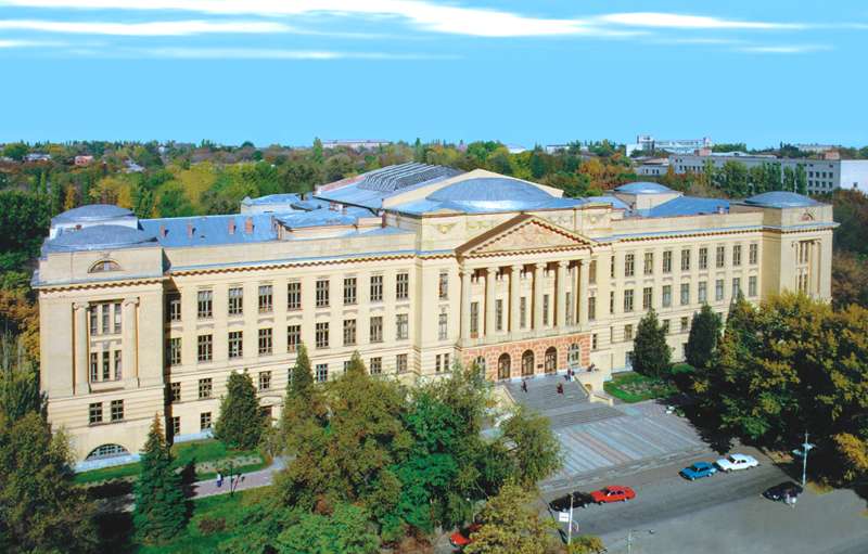 Преподаватели осуждены на 9 и 6 месяцев